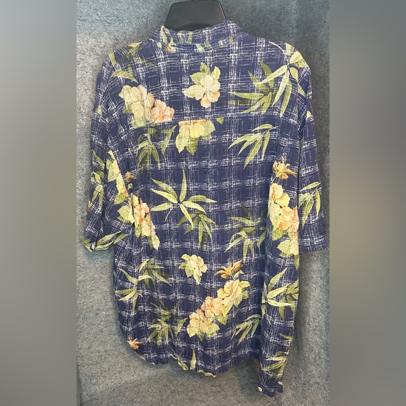 TOMMY BAHAMA 100% Silk Blue Button Down Floral Shirt - XXL - Picture 2 of 3